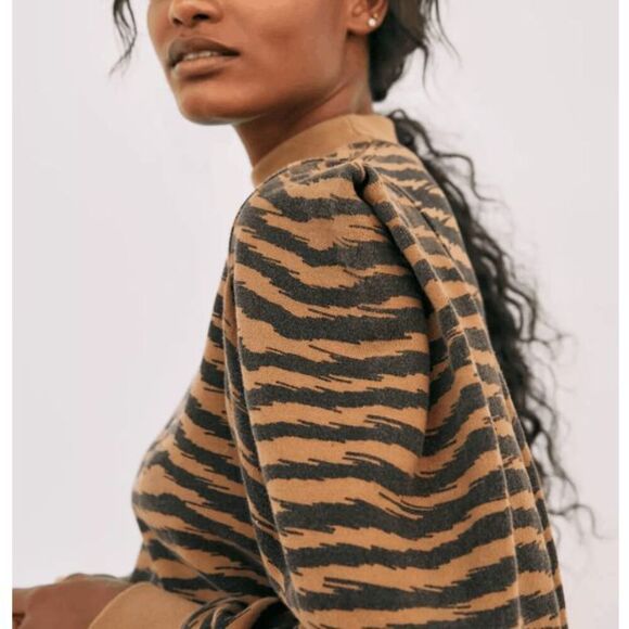 NEW! AGOLDE Folded Sleeve Mock Neck Sweatshirt Serpentine Tigress Stripe Size XS - Picture 3 of 13